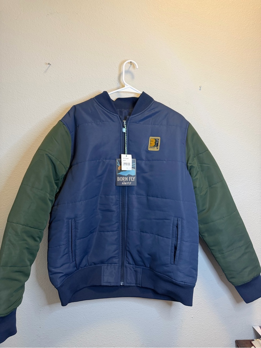 NWT Born Fly Reversible Puffer Bomber Jacket XL Streetwear